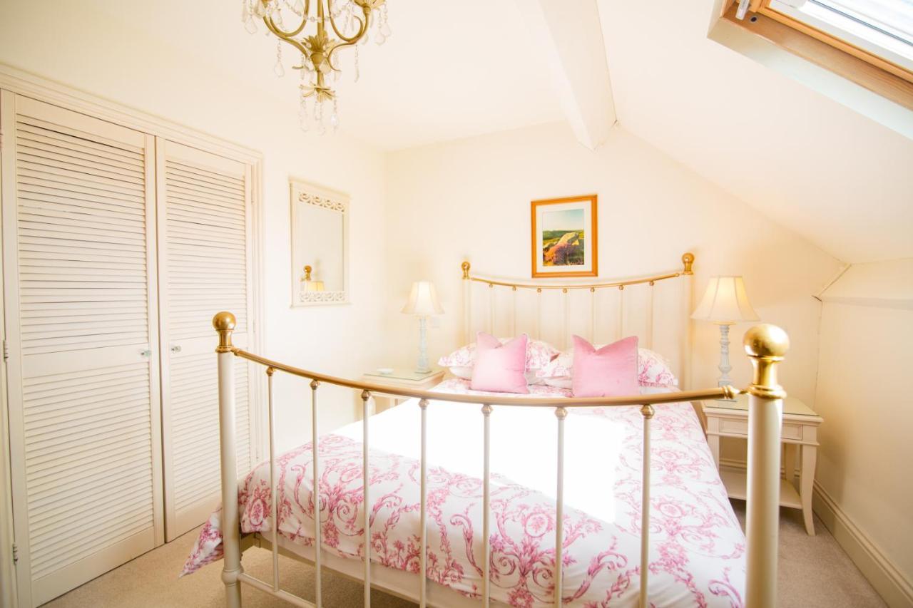 Higher Weddicott Barn Holiday Cottage - Self Catering 查格福德 外观 照片