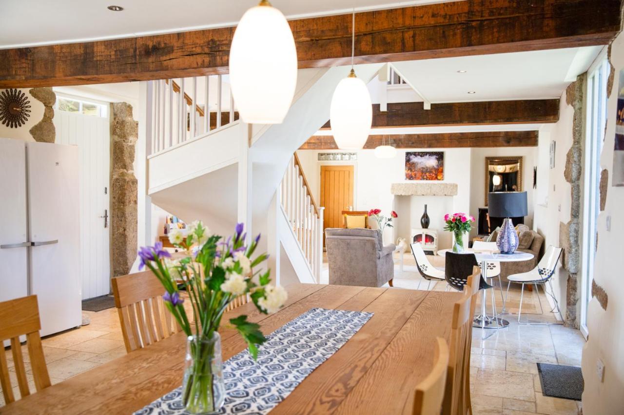 Higher Weddicott Barn Holiday Cottage - Self Catering 查格福德 外观 照片