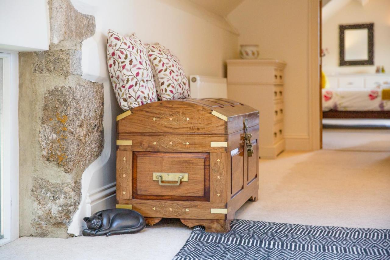 Higher Weddicott Barn Holiday Cottage - Self Catering 查格福德 外观 照片