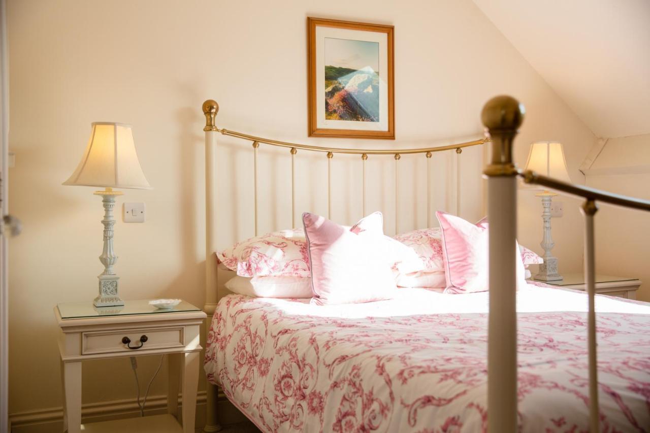 Higher Weddicott Barn Holiday Cottage - Self Catering 查格福德 外观 照片