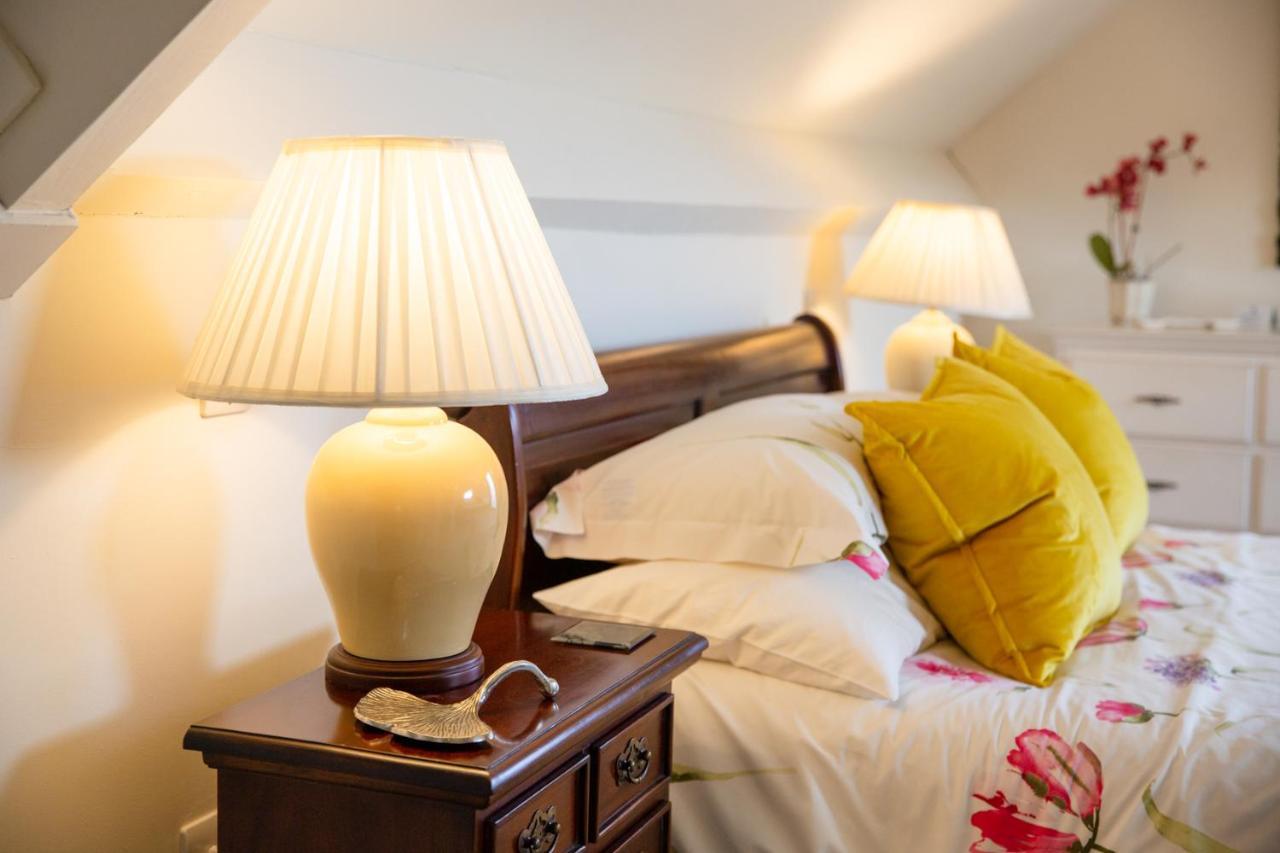 Higher Weddicott Barn Holiday Cottage - Self Catering 查格福德 外观 照片