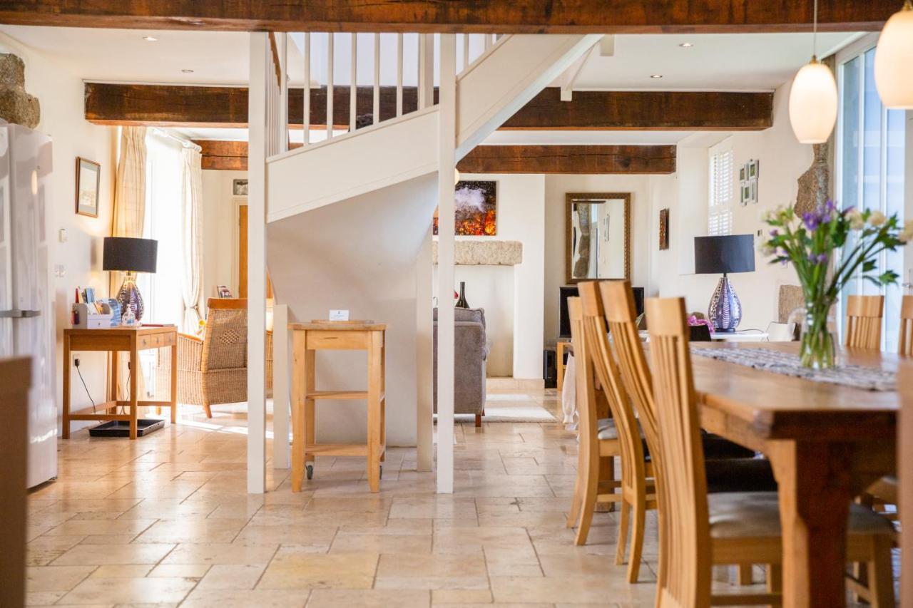 Higher Weddicott Barn Holiday Cottage - Self Catering 查格福德 外观 照片