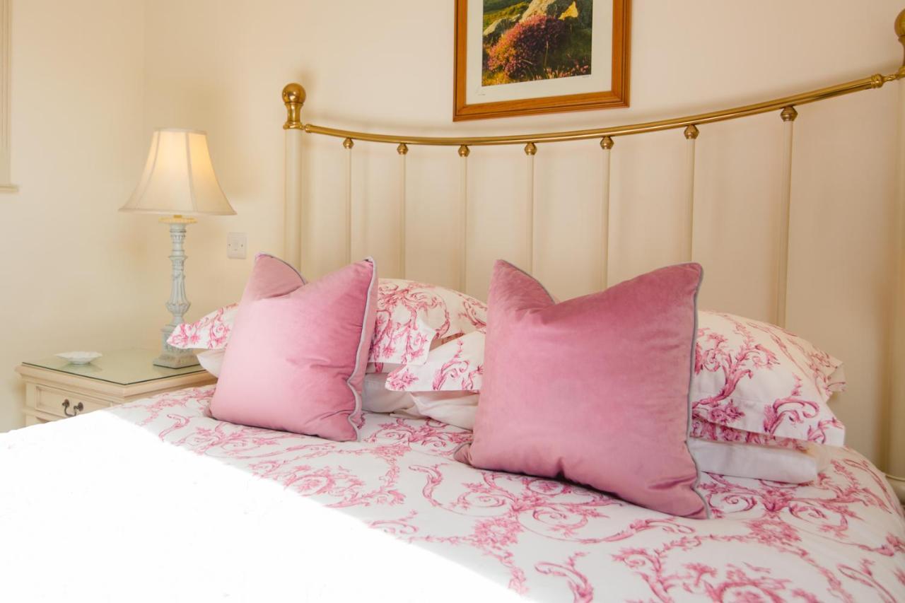 Higher Weddicott Barn Holiday Cottage - Self Catering 查格福德 外观 照片