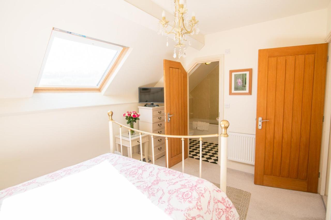 Higher Weddicott Barn Holiday Cottage - Self Catering 查格福德 外观 照片