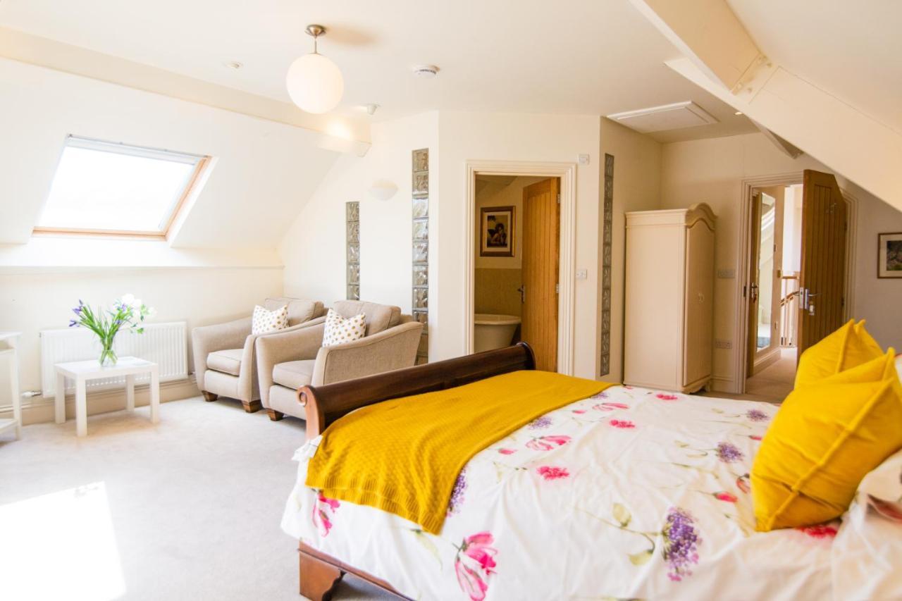 Higher Weddicott Barn Holiday Cottage - Self Catering 查格福德 外观 照片