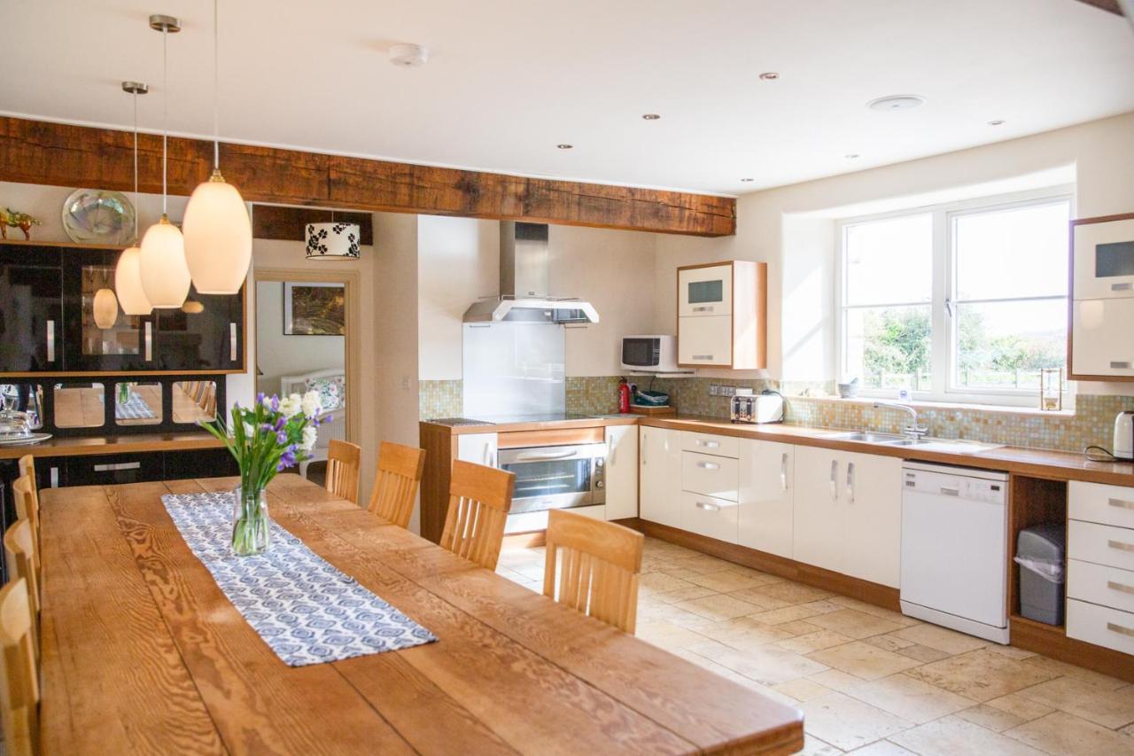 Higher Weddicott Barn Holiday Cottage - Self Catering 查格福德 外观 照片