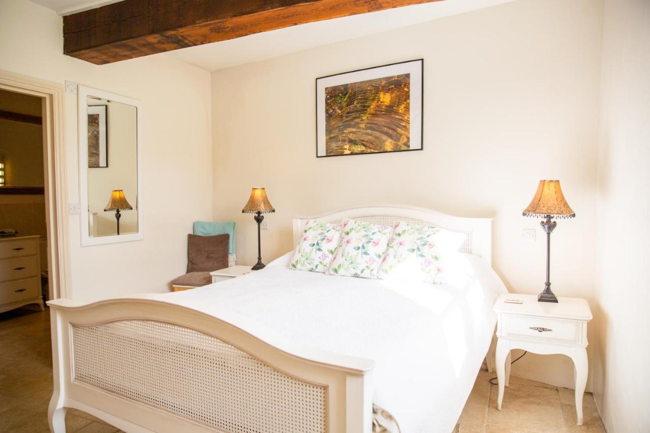 Higher Weddicott Barn Holiday Cottage - Self Catering 查格福德 外观 照片