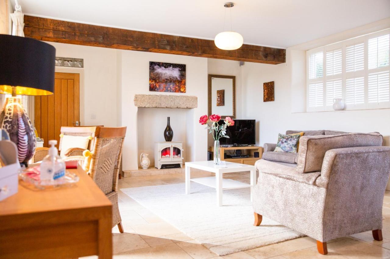 Higher Weddicott Barn Holiday Cottage - Self Catering 查格福德 外观 照片