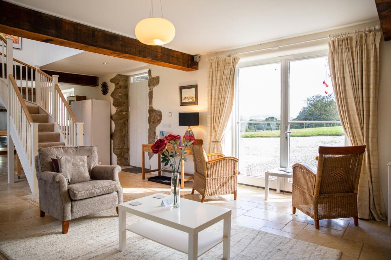 Higher Weddicott Barn Holiday Cottage - Self Catering 查格福德 外观 照片
