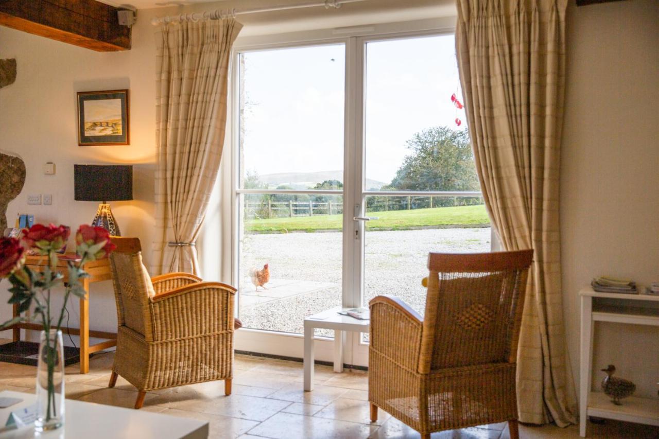Higher Weddicott Barn Holiday Cottage - Self Catering 查格福德 外观 照片